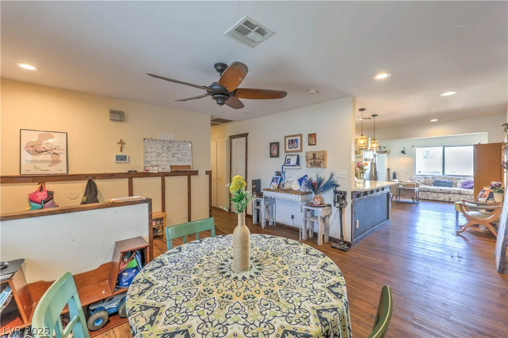 2116 Travis, North Las Vegas, NV 89030