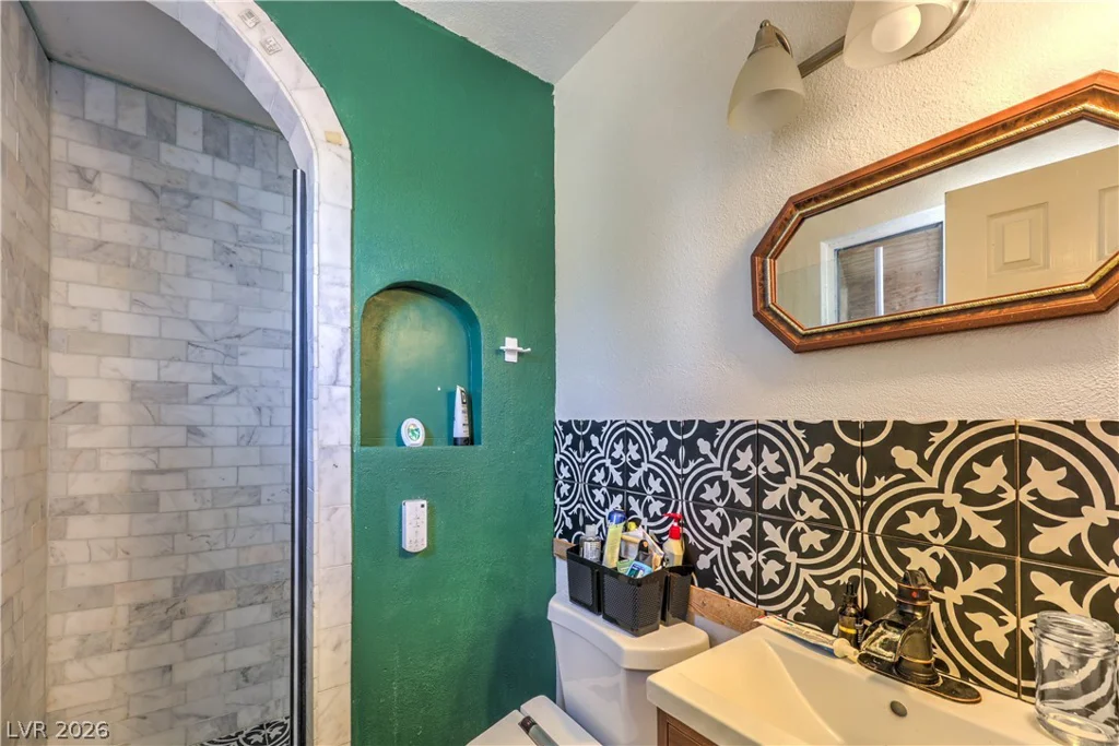 2116 Travis, North Las Vegas, NV 89030