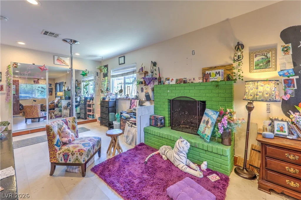2116 Travis, North Las Vegas, NV 89030