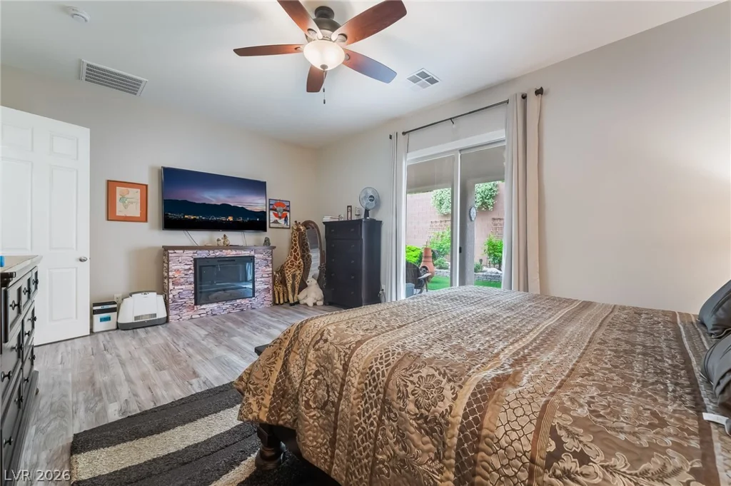 8651 Loretta Bay, Las Vegas, NV 89178