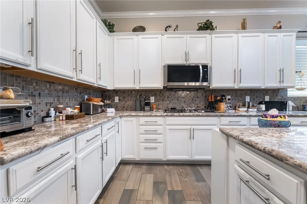 8651 Loretta Bay, Las Vegas, NV 89178