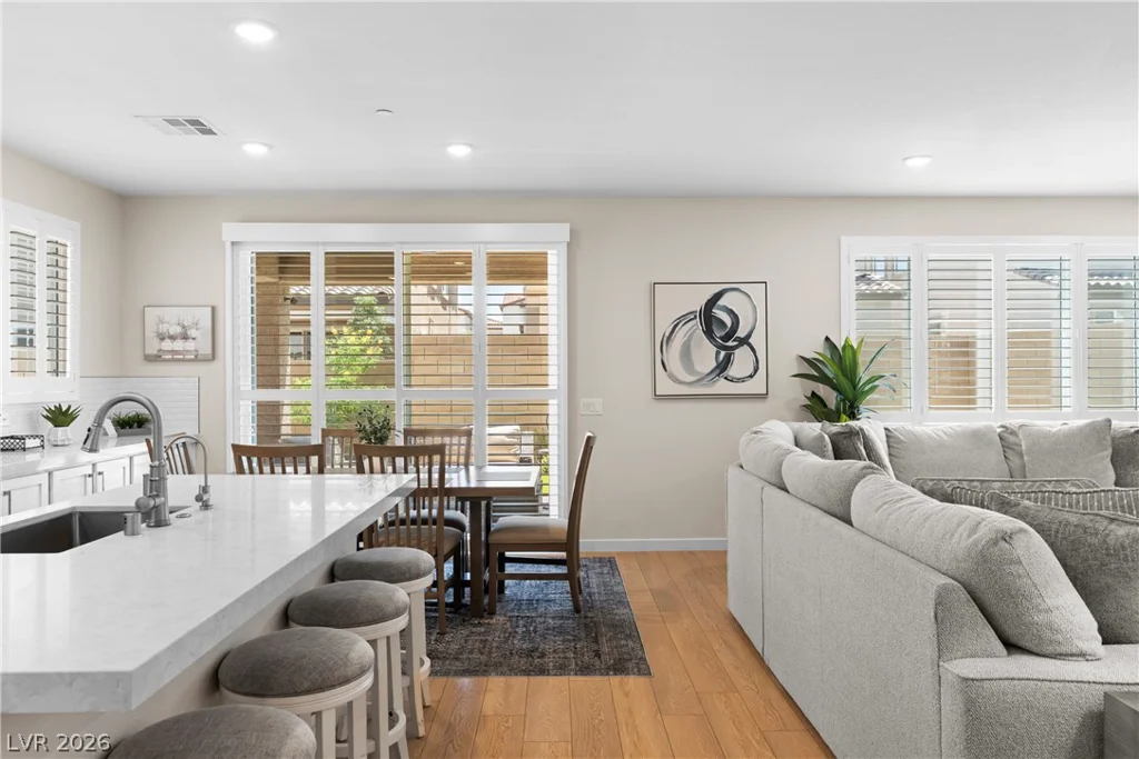10649 Valletta, Las Vegas, NV 89166