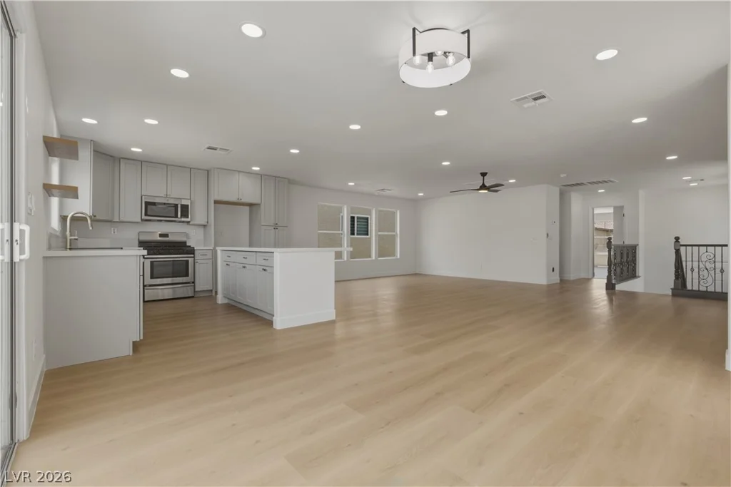 11680 Tierney Creek, Las Vegas, NV 89183