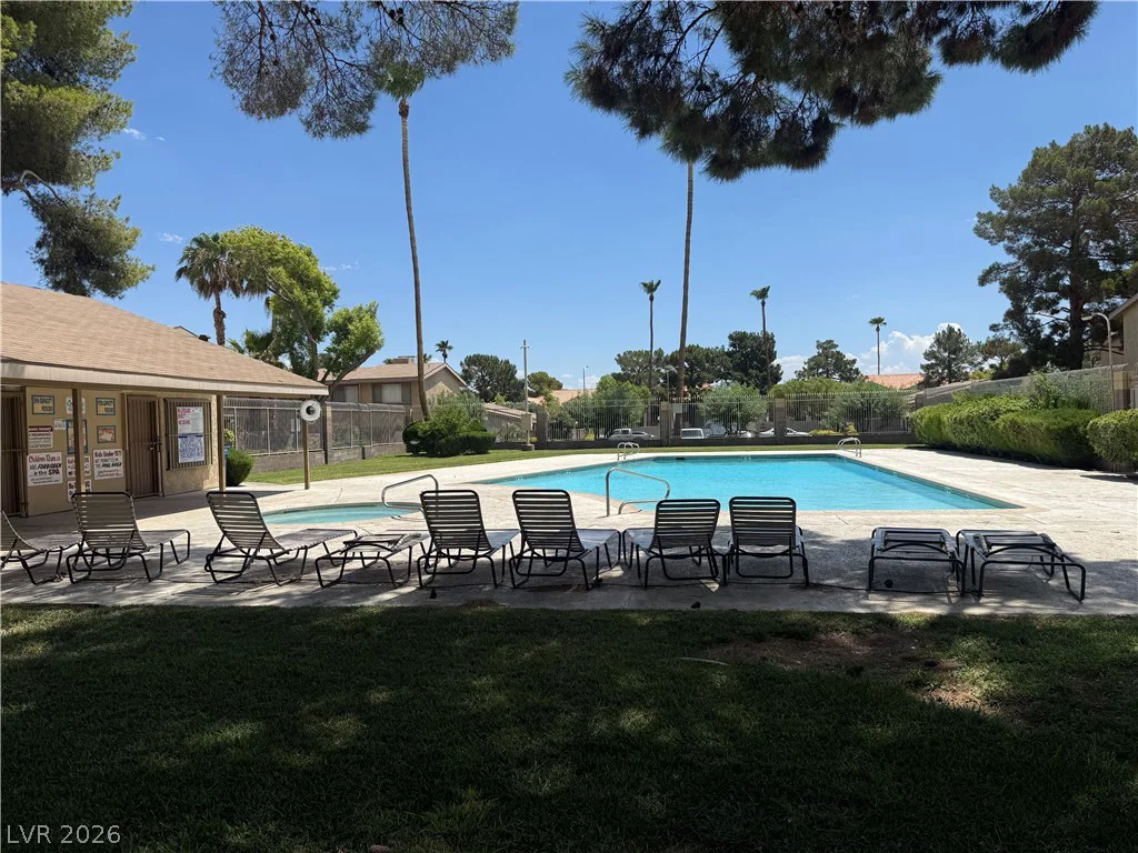 2212 Tall Pine, Las Vegas, NV 89108