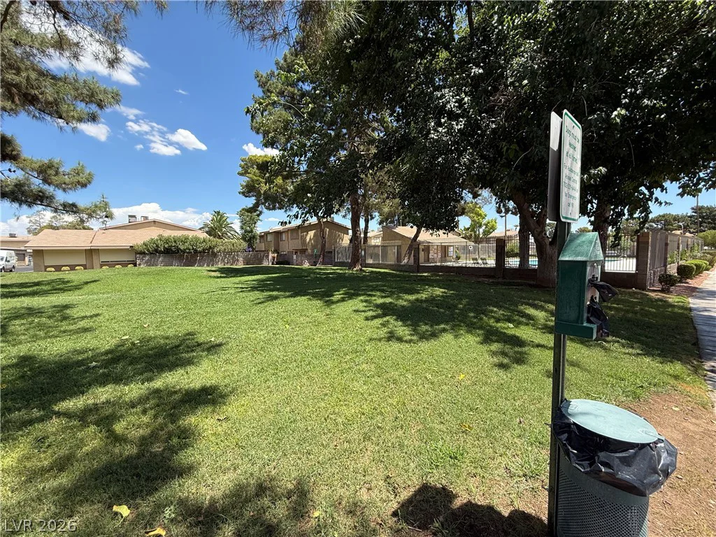 2212 Tall Pine, Las Vegas, NV 89108
