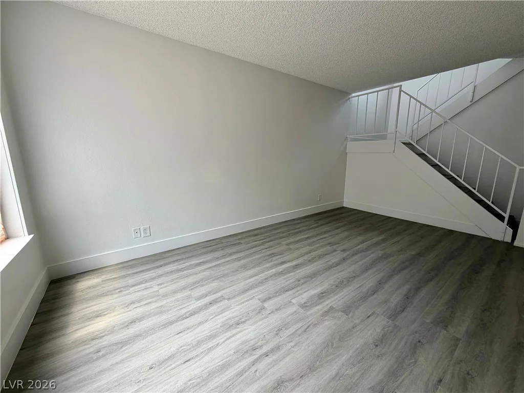 2212 Tall Pine, Las Vegas, NV 89108