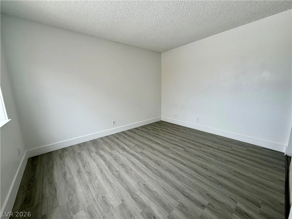 2212 Tall Pine, Las Vegas, NV 89108