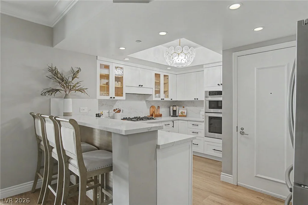 2777 Paradise, Las Vegas, NV 89109