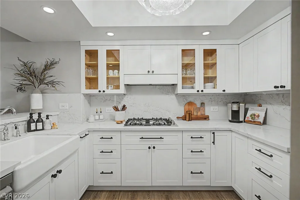 2777 Paradise, Las Vegas, NV 89109