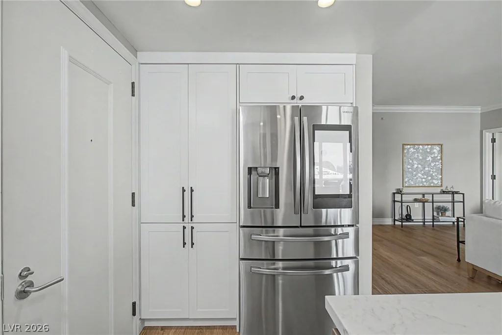 2777 Paradise, Las Vegas, NV 89109