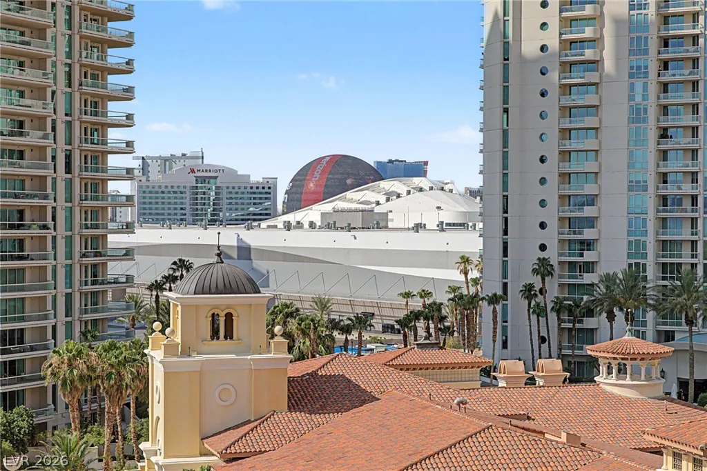 2777 Paradise, Las Vegas, NV 89109
