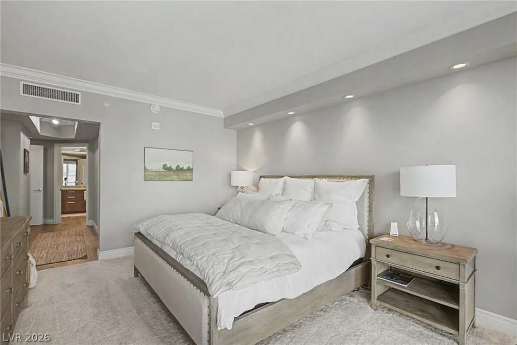2777 Paradise, Las Vegas, NV 89109