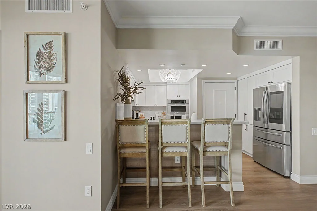 2777 Paradise, Las Vegas, NV 89109