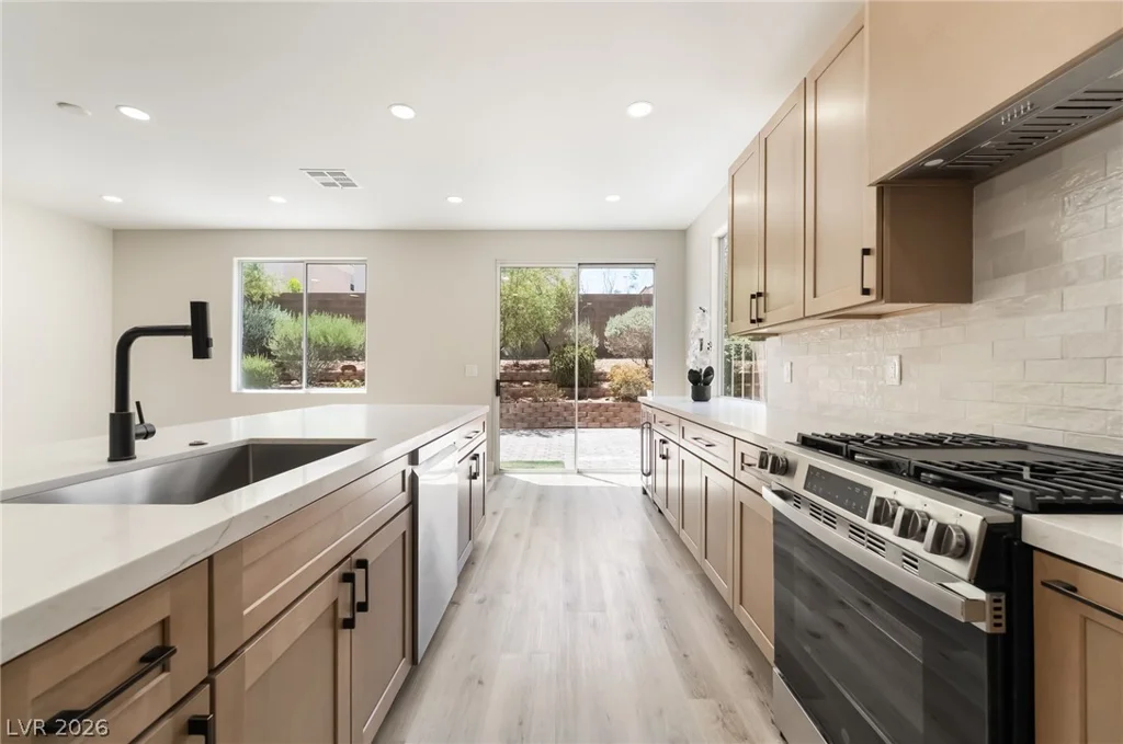 251 Crooked Tree, Las Vegas, NV 89148