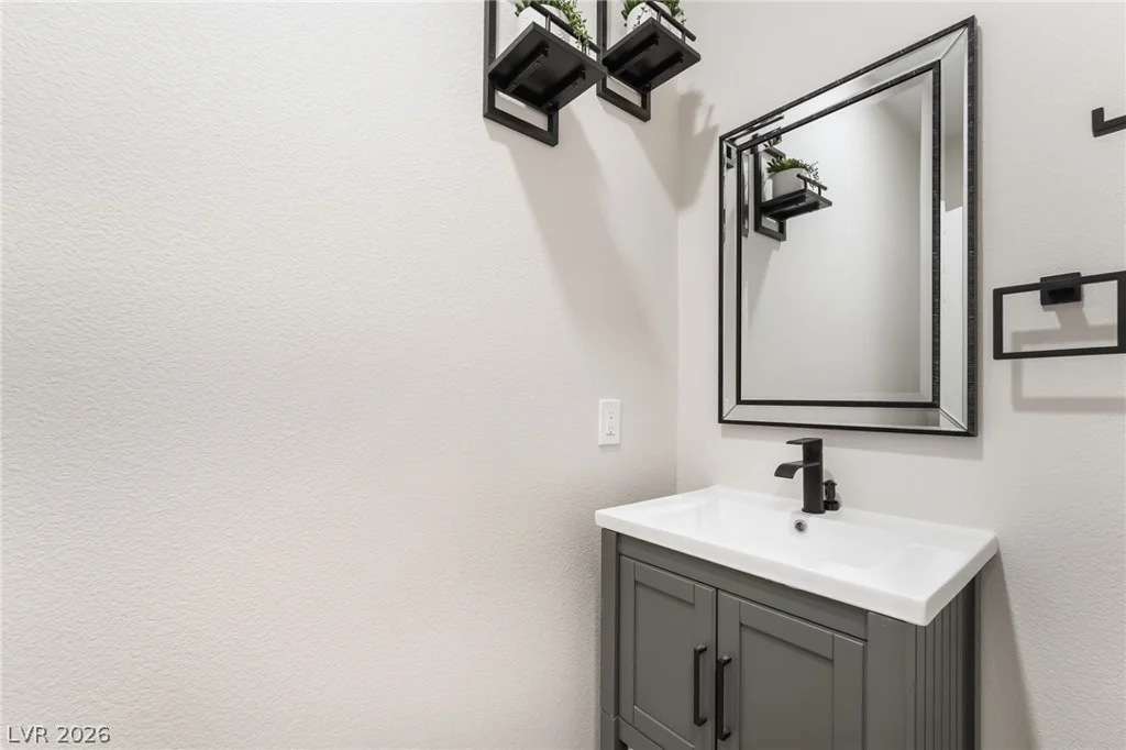 251 Crooked Tree, Las Vegas, NV 89148