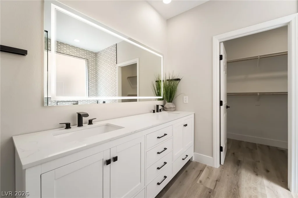 251 Crooked Tree, Las Vegas, NV 89148
