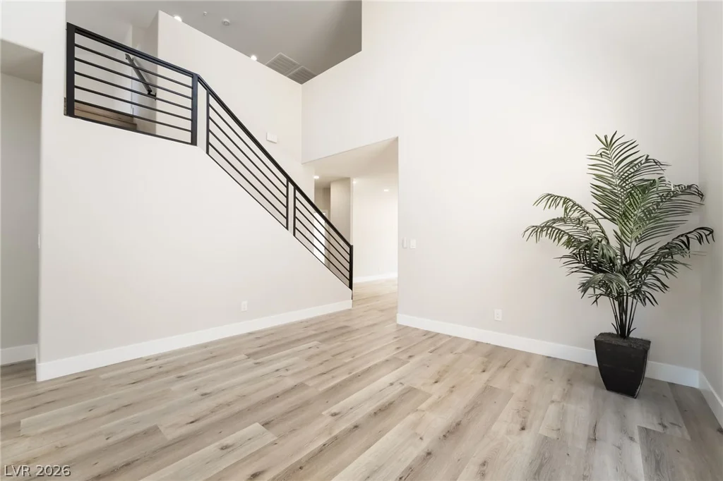 251 Crooked Tree, Las Vegas, NV 89148