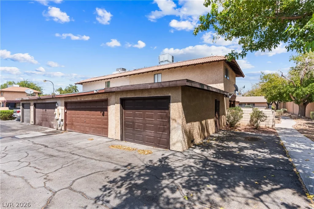 5077 Village, Las Vegas, NV 89142