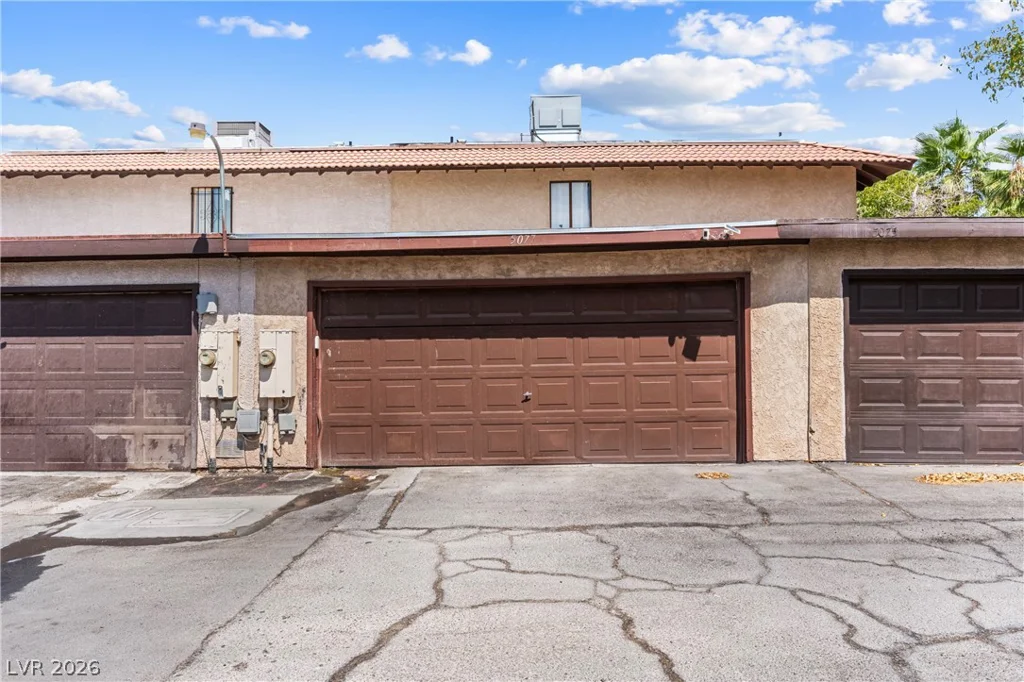 5077 Village, Las Vegas, NV 89142