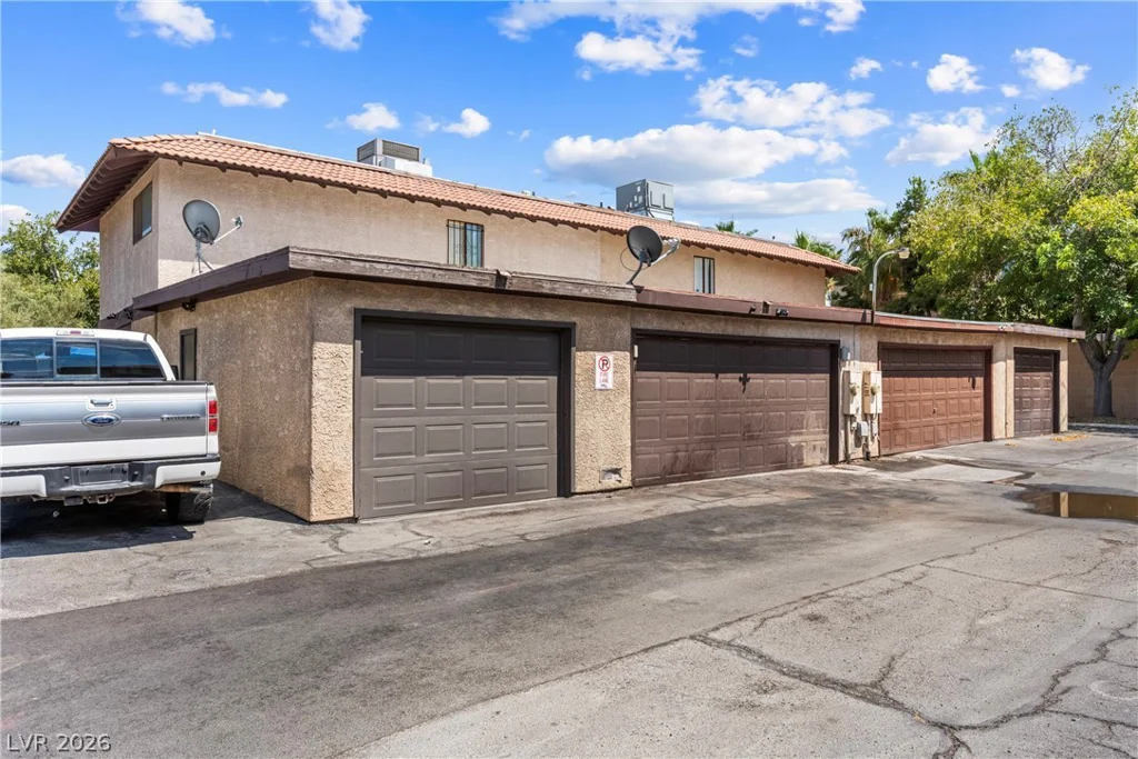 5077 Village, Las Vegas, NV 89142