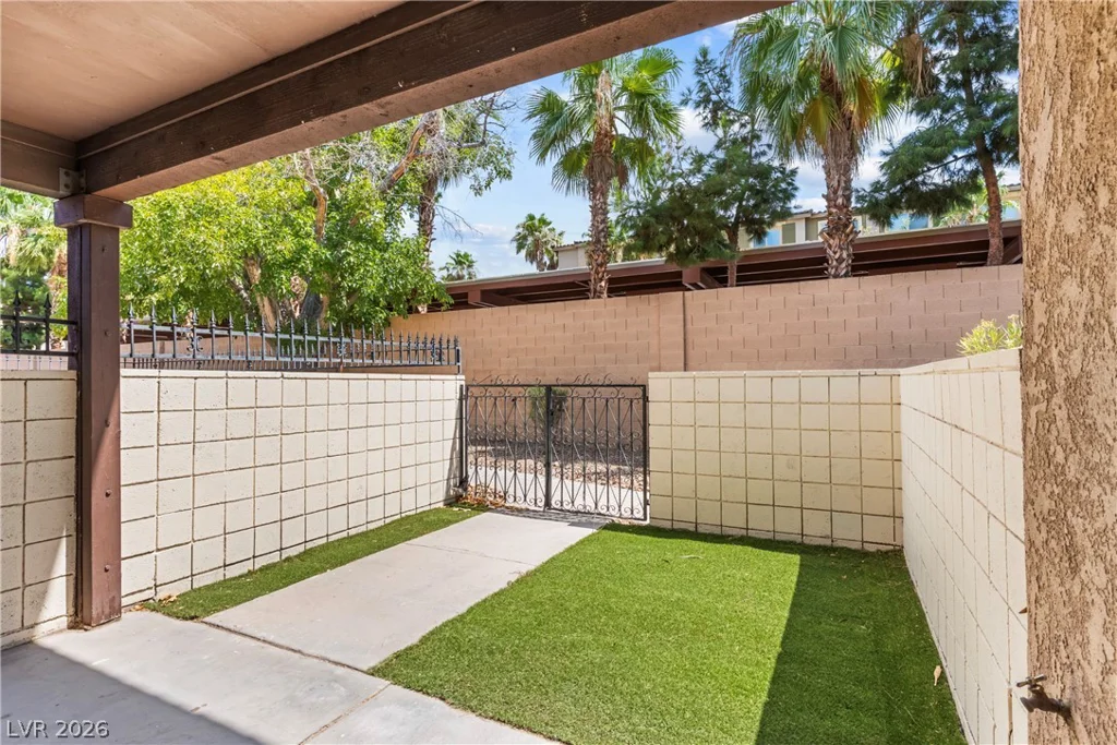5077 Village, Las Vegas, NV 89142