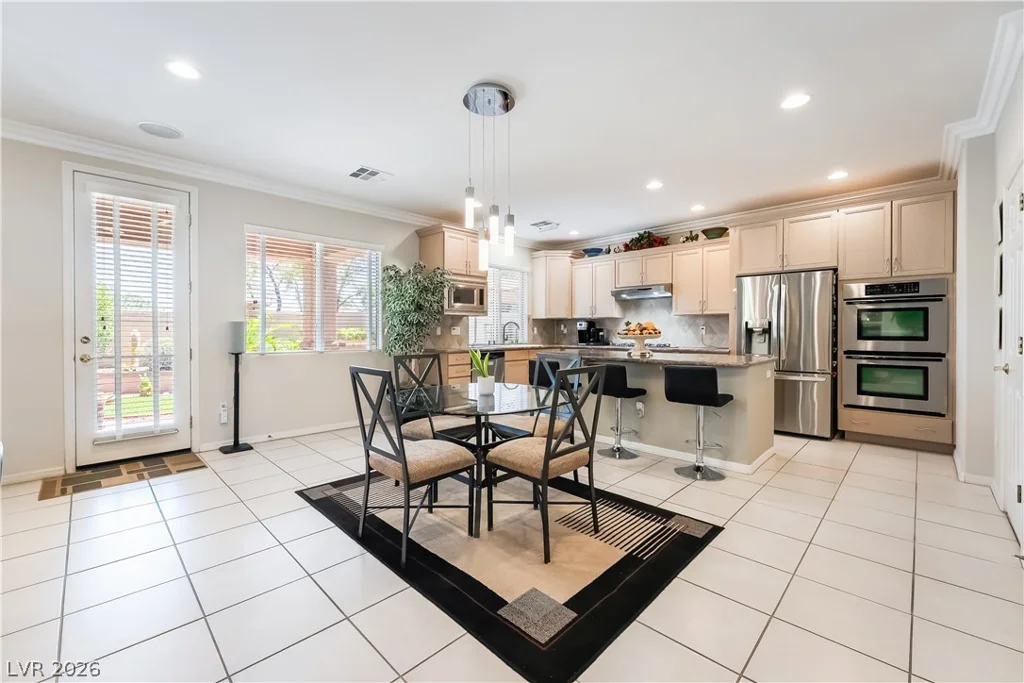 186 Uccello, Las Vegas, NV 89138