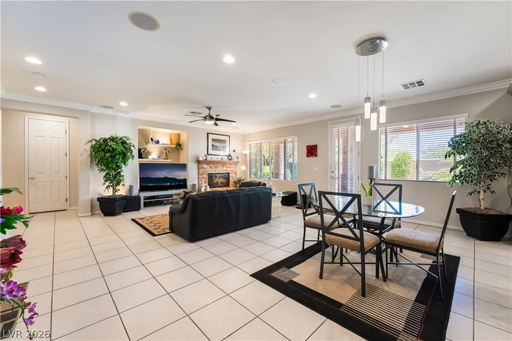 186 Uccello, Las Vegas, NV 89138
