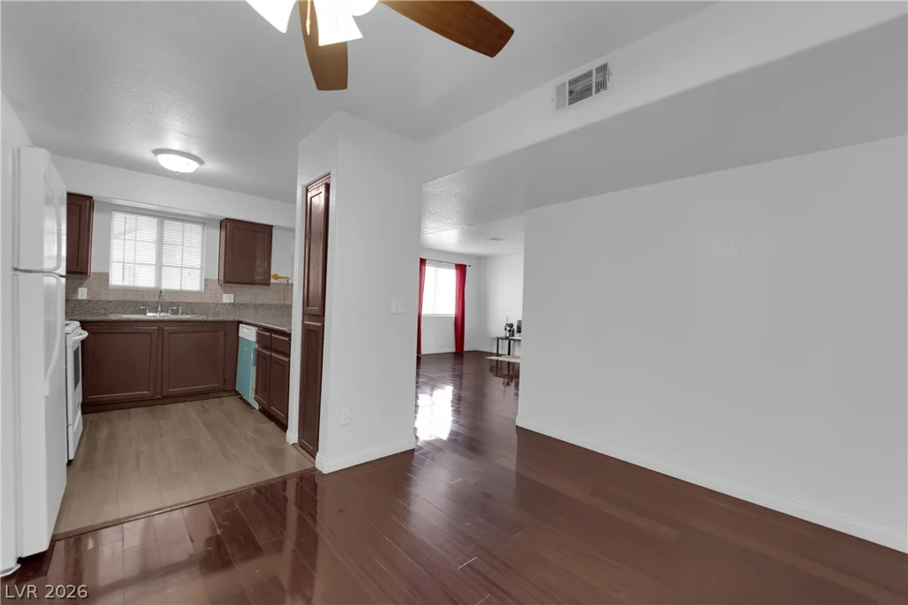 2725 Nellis, Las Vegas, NV 89121