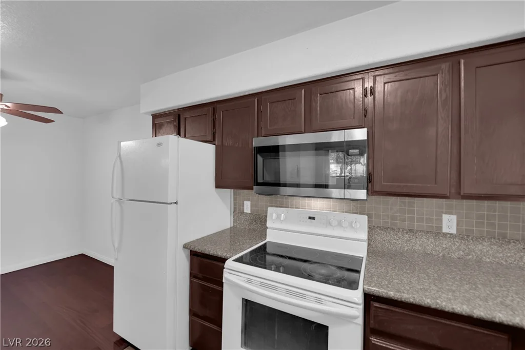 2725 Nellis, Las Vegas, NV 89121