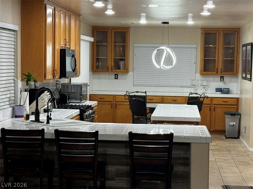 1901 Little Bow, North Las Vegas, NV 89084