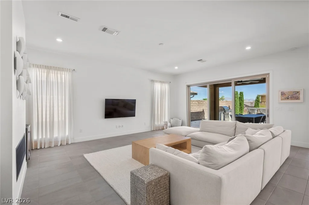 3060 Full Lotus, Las Vegas, NV 89138