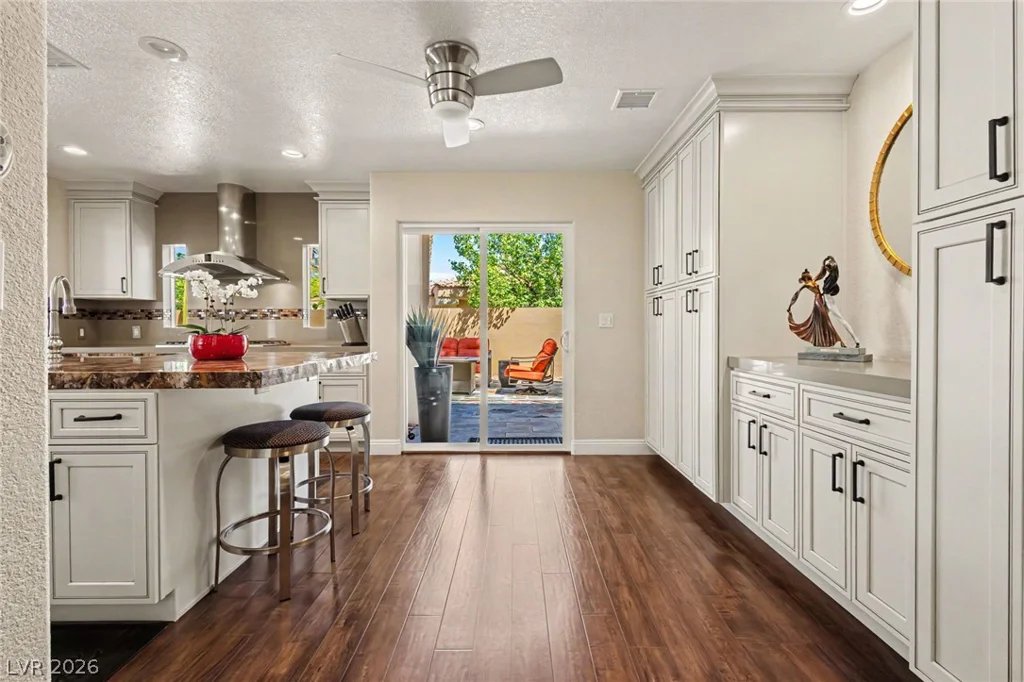 7629 Painted Dunes, Las Vegas, NV 89149