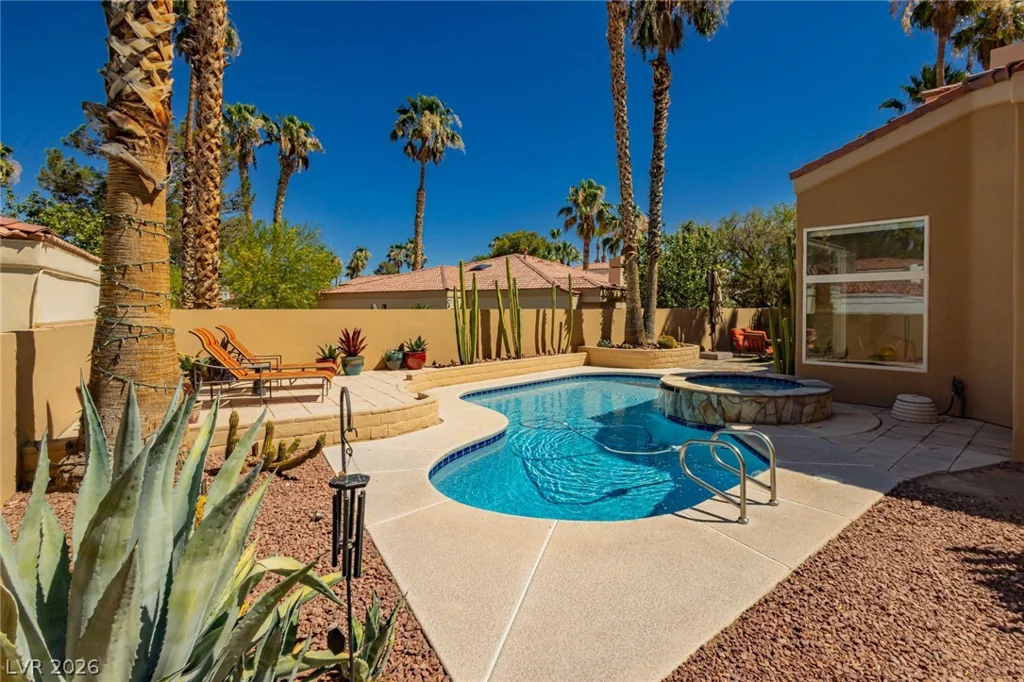 7629 Painted Dunes, Las Vegas, NV 89149