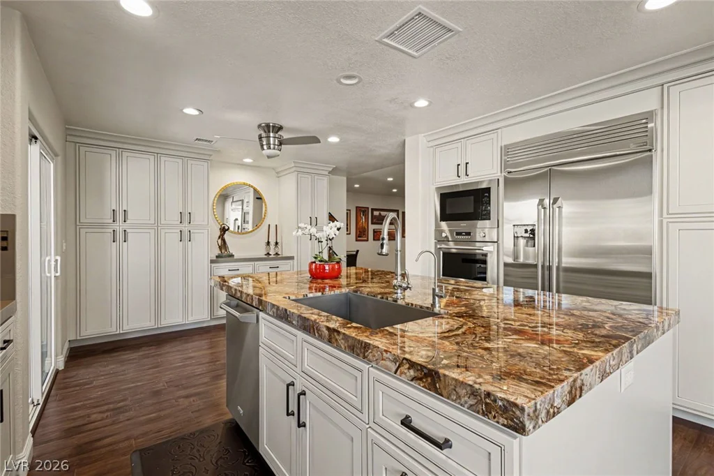 7629 Painted Dunes, Las Vegas, NV 89149