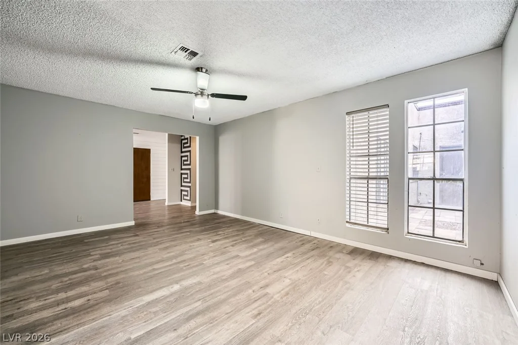 3954 Edgemoor, Las Vegas, NV 89121