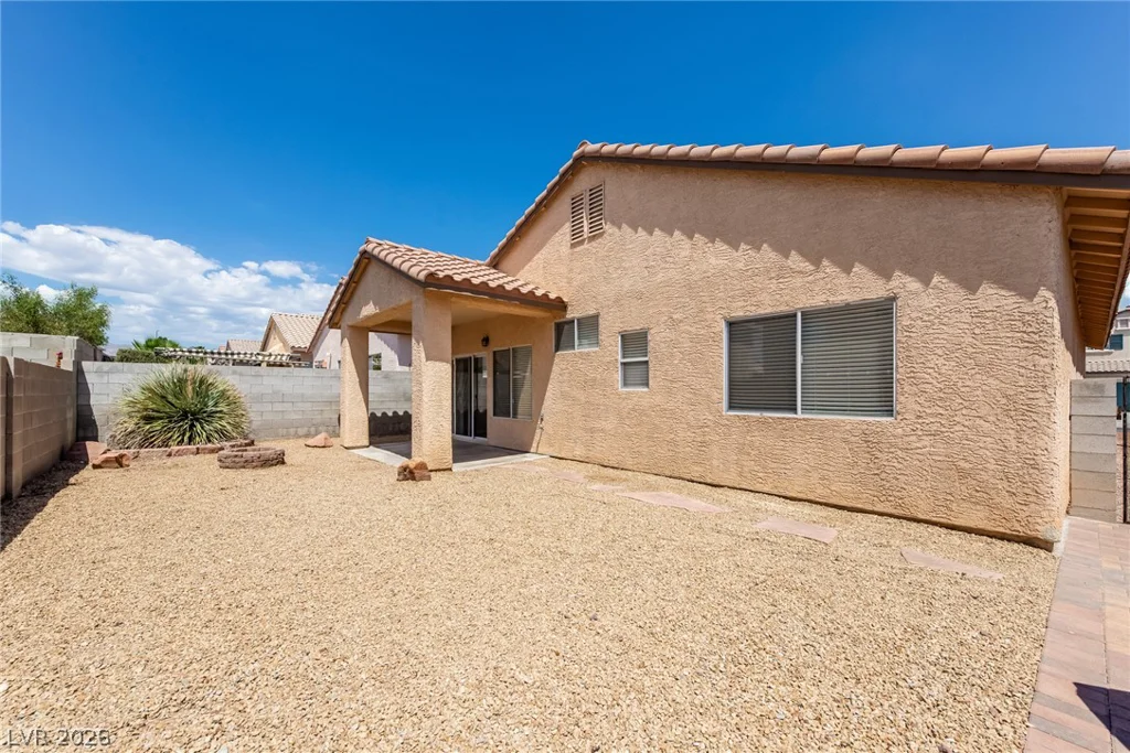 7833 Pinnochio, Las Vegas, NV 89131