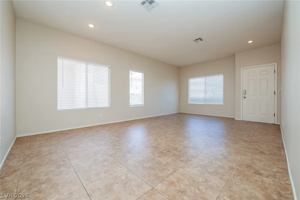 7833 Pinnochio, Las Vegas, NV 89131