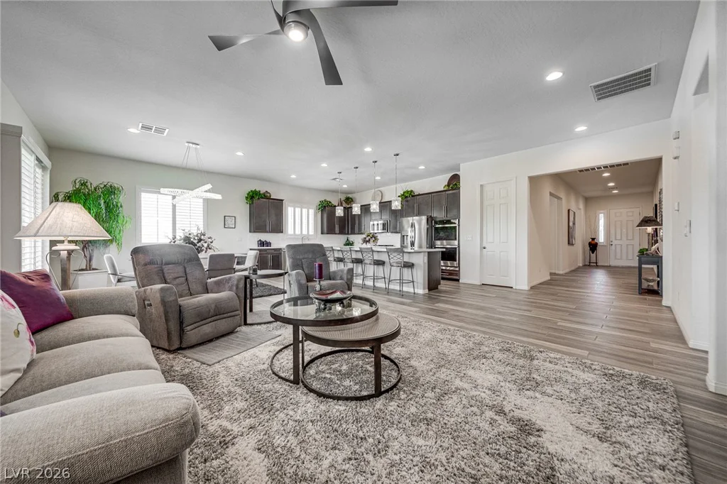 6225 Gambetta, Las Vegas, NV 89115