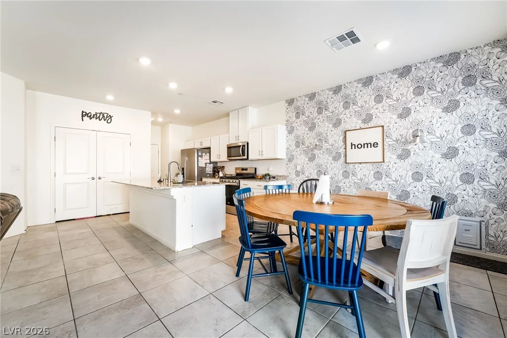 1087 Gentle Swan, Henderson, NV 89011