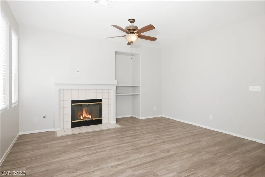 9221 Valador, Las Vegas, NV 89129