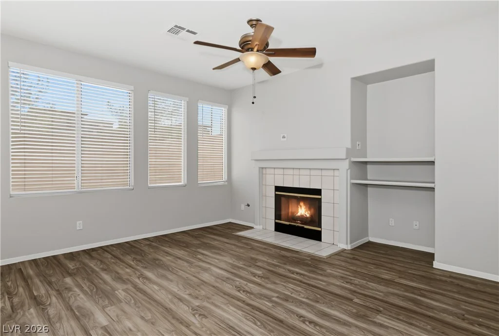9221 Valador, Las Vegas, NV 89129