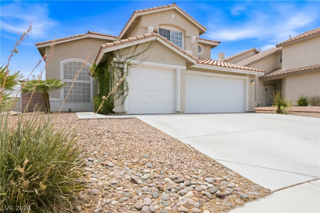 9221 Valador, Las Vegas, NV 89129