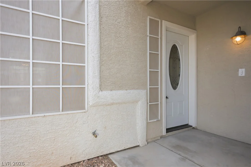 9221 Valador, Las Vegas, NV 89129