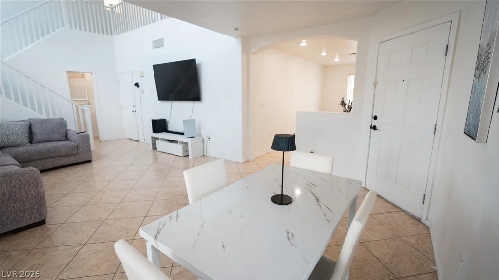 5087 Penryn, Las Vegas, NV 89139