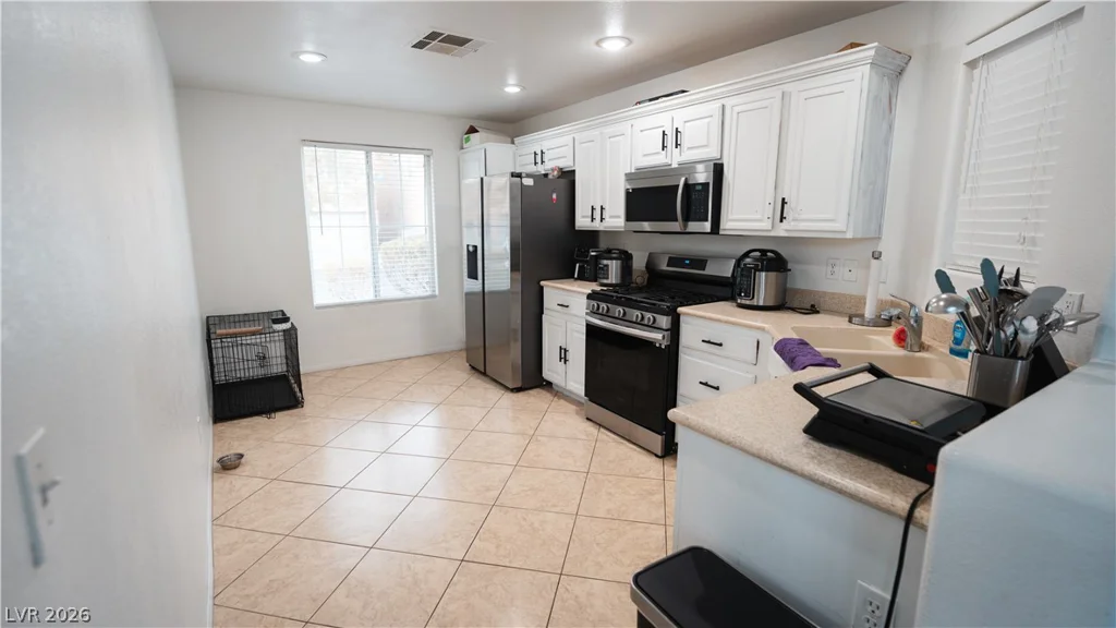 5087 Penryn, Las Vegas, NV 89139