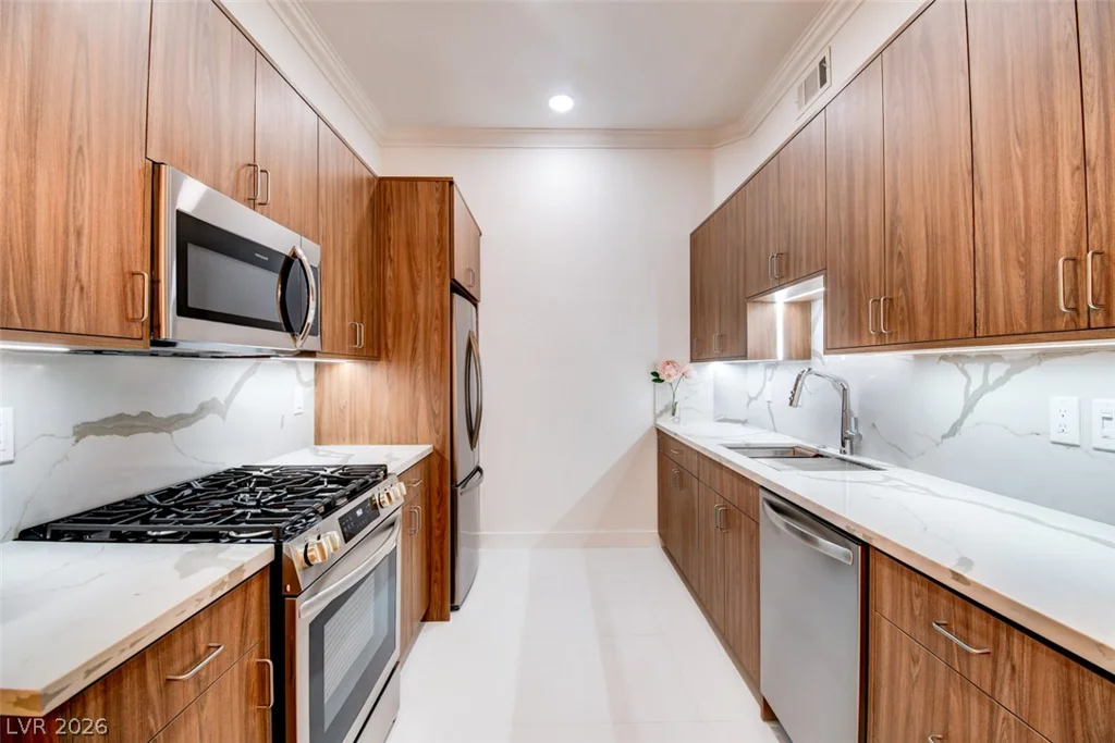 8985 Durango, Las Vegas, NV 89113