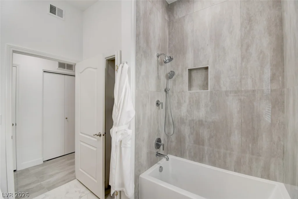 8985 Durango, Las Vegas, NV 89113