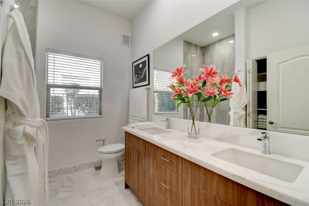 8985 Durango, Las Vegas, NV 89113
