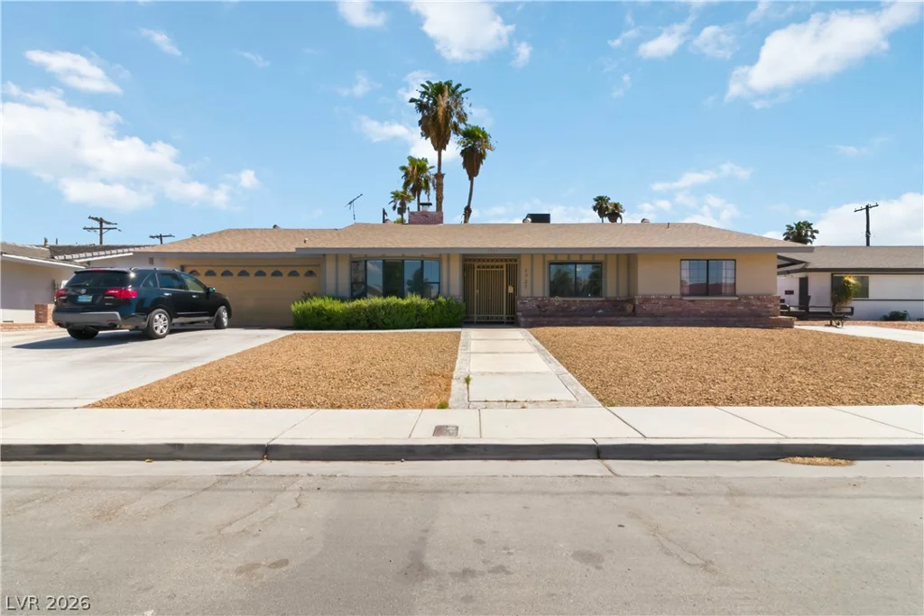 1727 Cherokee, Las Vegas, NV 89169