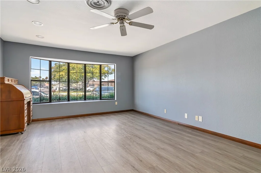 1727 Cherokee, Las Vegas, NV 89169